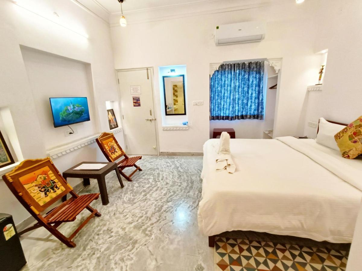 Prakash Ji'S Haveli -Luxurious Lakeside Retreat- Hotel Udaipur Luaran gambar