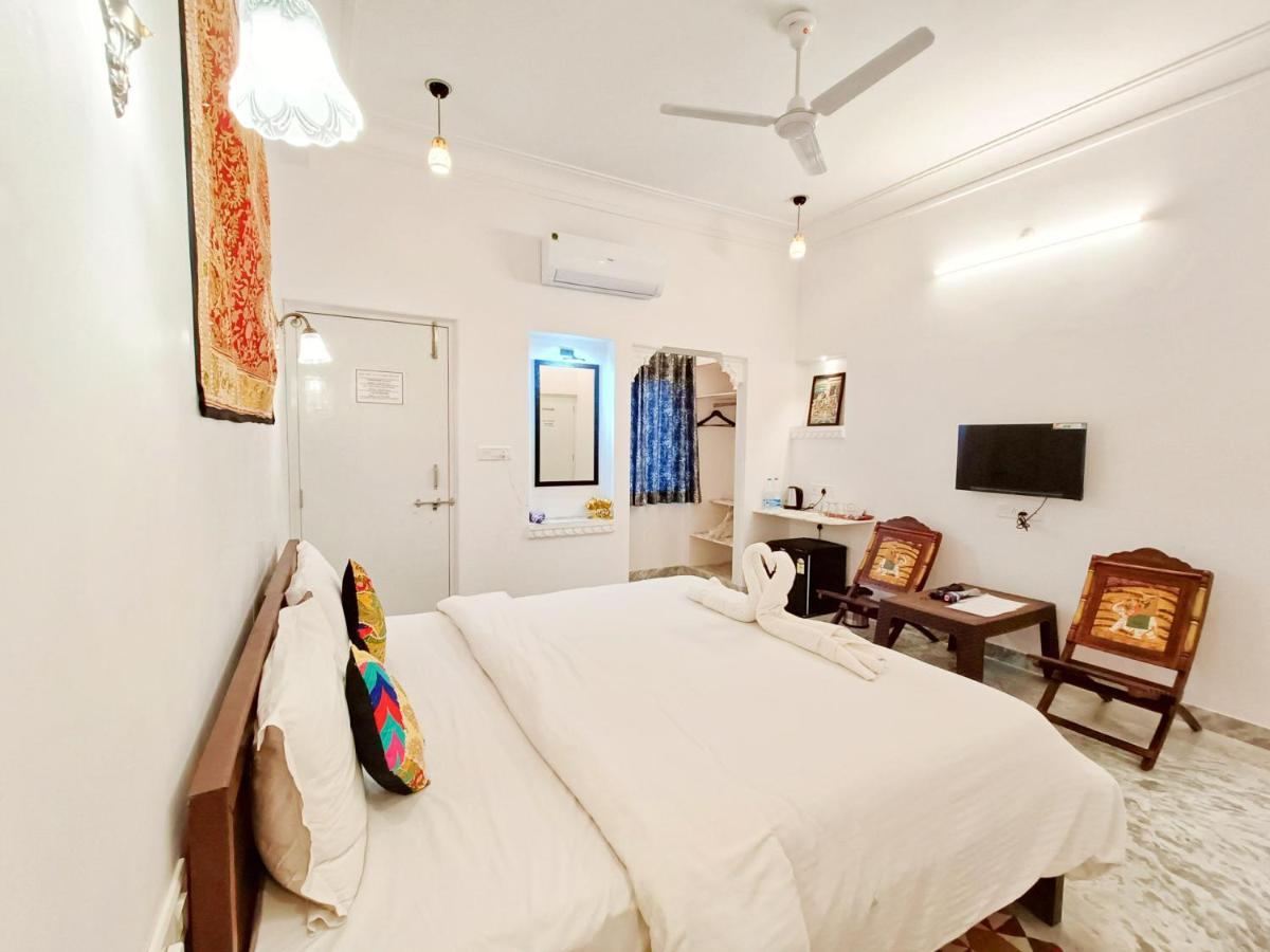 Prakash Ji'S Haveli -Luxurious Lakeside Retreat- Hotel Udaipur Luaran gambar