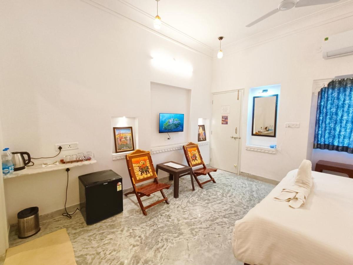 Prakash Ji'S Haveli -Luxurious Lakeside Retreat- Hotel Udaipur Luaran gambar