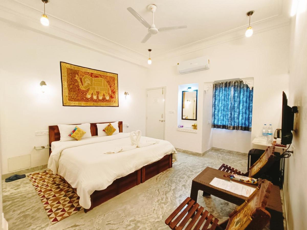 Prakash Ji'S Haveli -Luxurious Lakeside Retreat- Hotel Udaipur Luaran gambar
