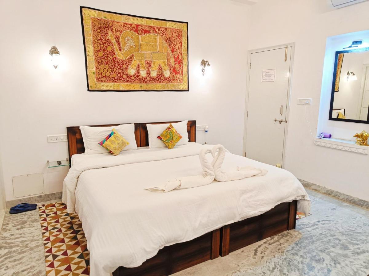 Prakash Ji'S Haveli -Luxurious Lakeside Retreat- Hotel Udaipur Luaran gambar