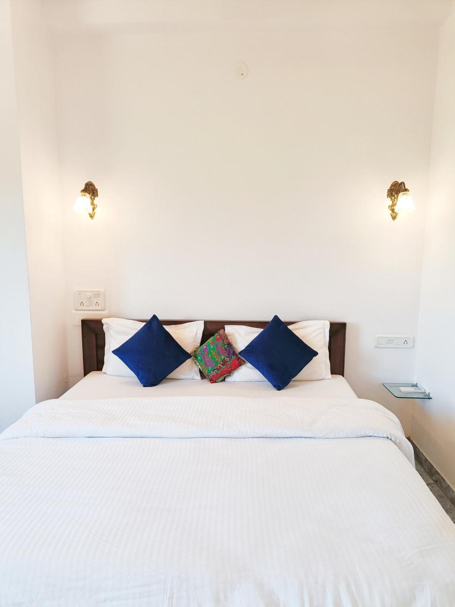 Prakash Ji'S Haveli -Luxurious Lakeside Retreat- Hotel Udaipur Bilik gambar