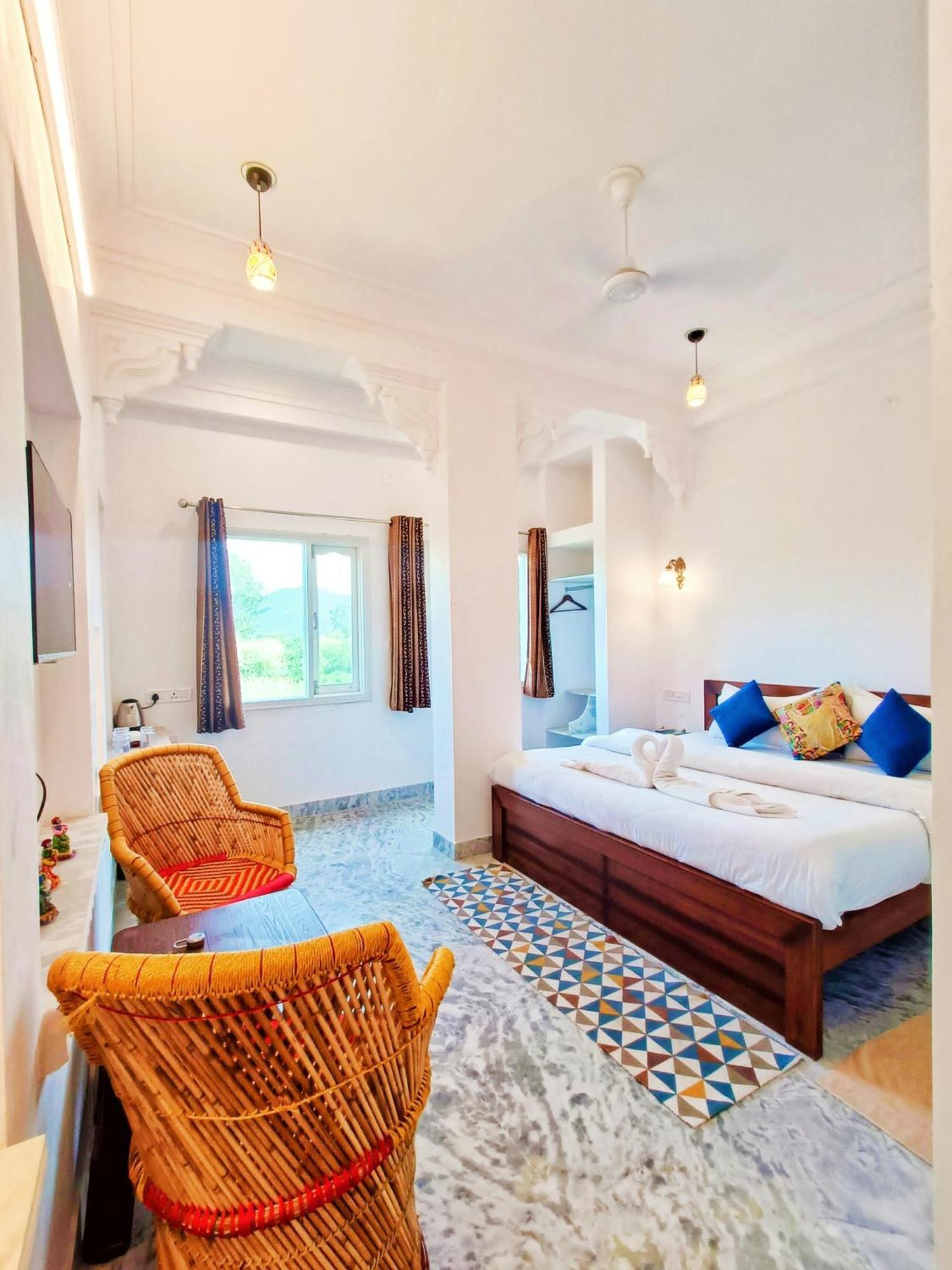 Prakash Ji'S Haveli -Luxurious Lakeside Retreat- Hotel Udaipur Bilik gambar